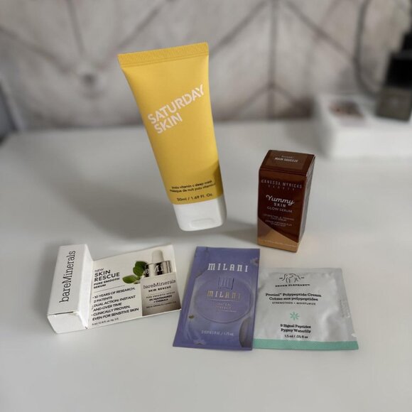 Saturday Skin Mask - Picture 1 of 1